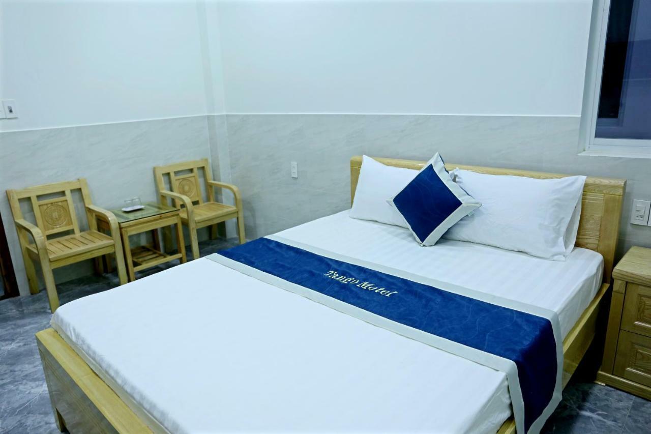 Tango Hotel *