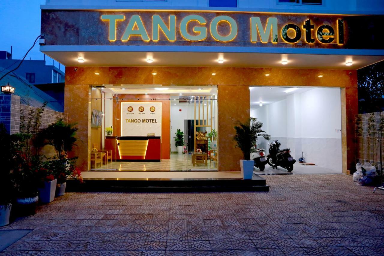 Khách sạn Tango